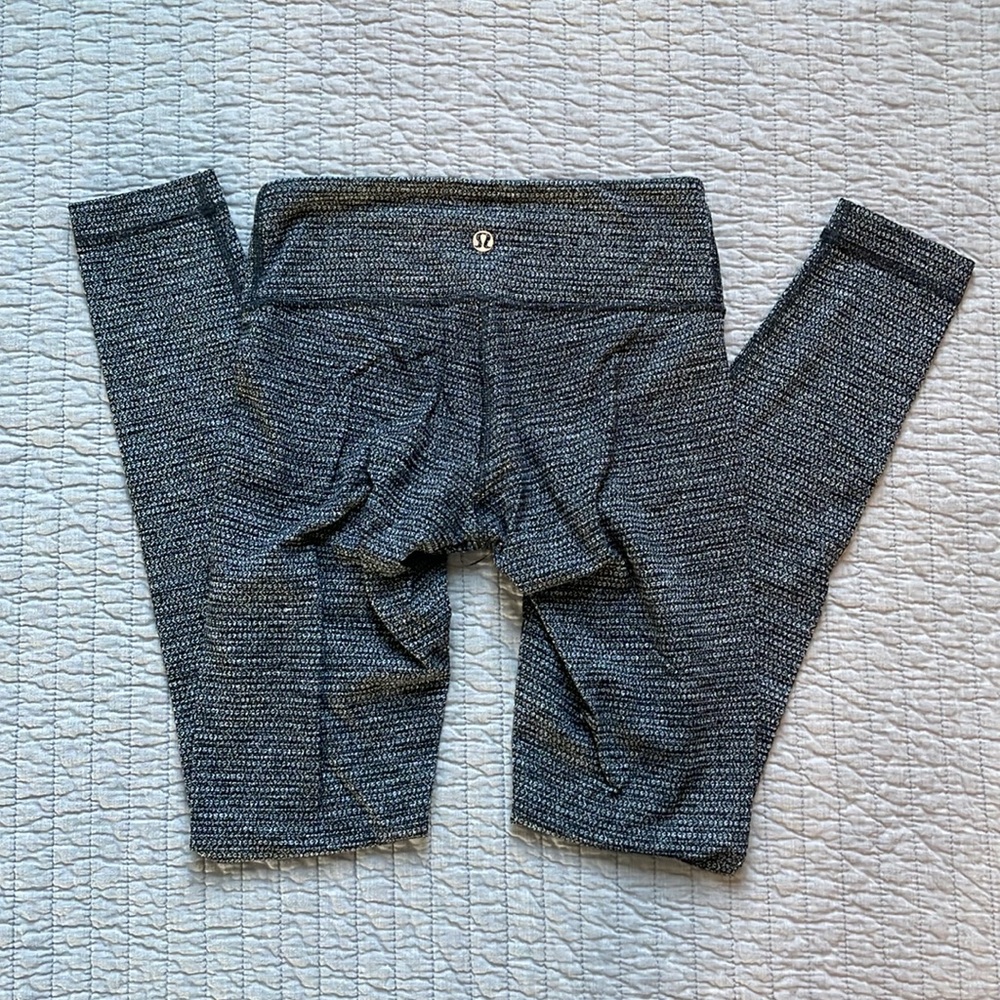 Lululemon Athletica leggings - black and grey